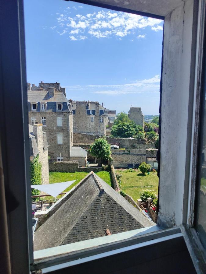 Ty Brigitte Apartment Dinan Bagian luar foto